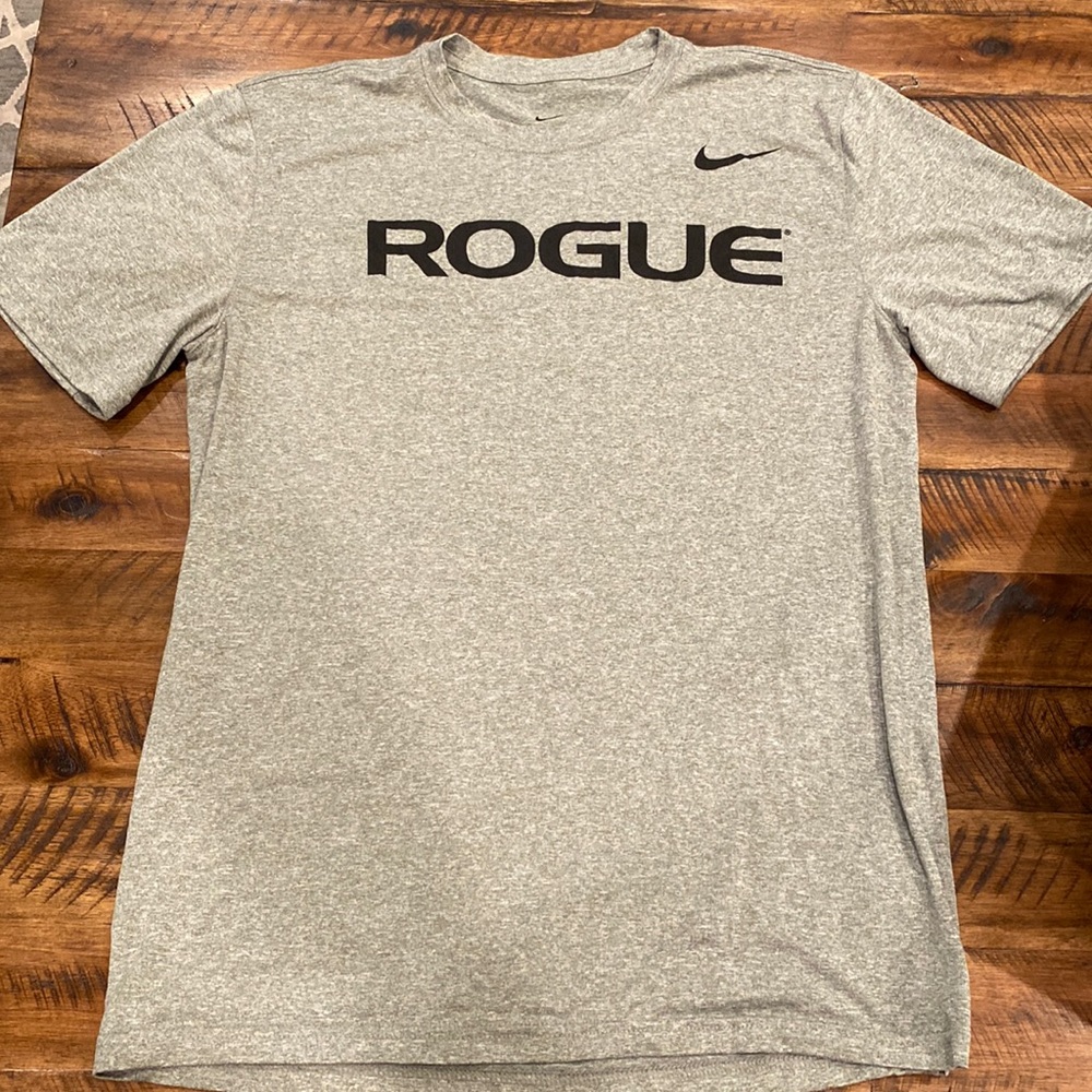LIKE-NEW MENS ROGUE DRI-FIT TEE SHIRT